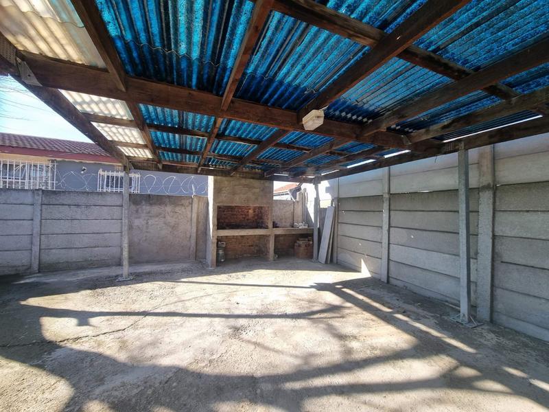 2 Bedroom Property for Sale in Highbury Western Cape